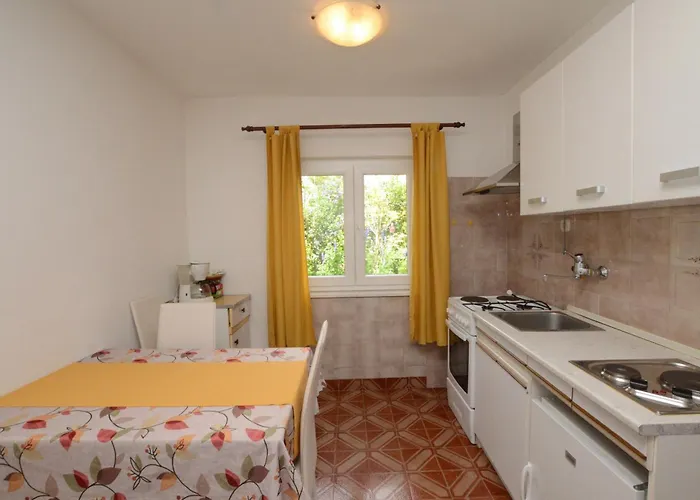 Pintur Apartment *